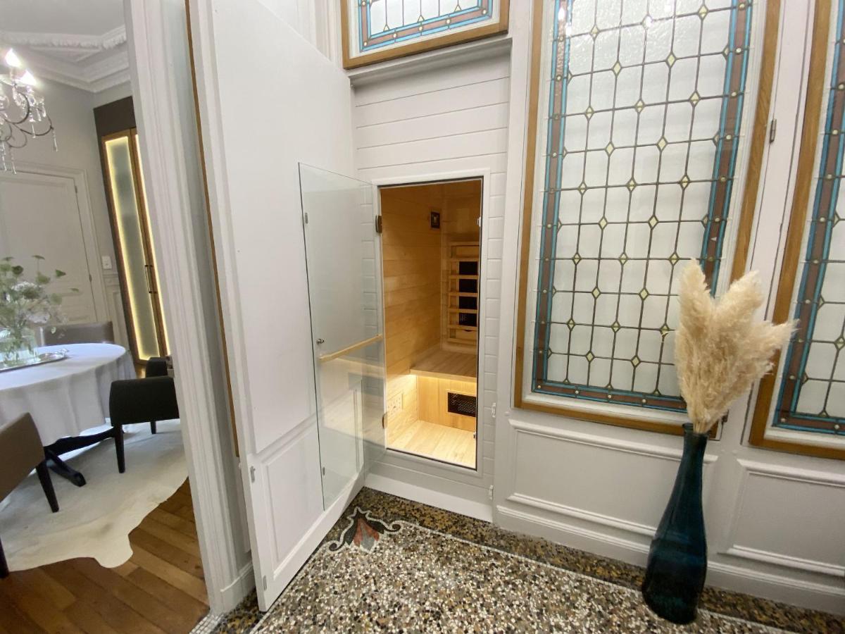 Le Clovis Suites Spa Sauna Reims Bagian luar foto