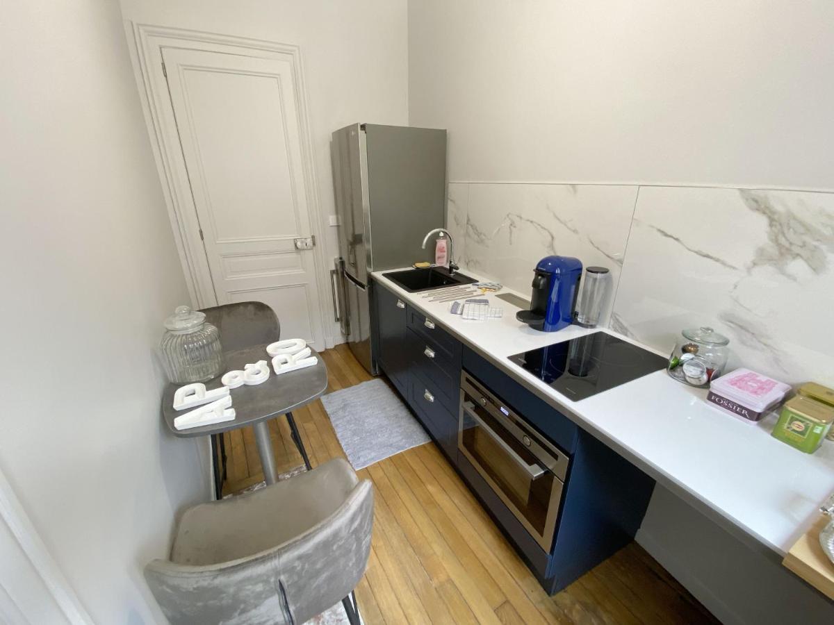 Le Clovis Suites Spa Sauna Reims Bagian luar foto