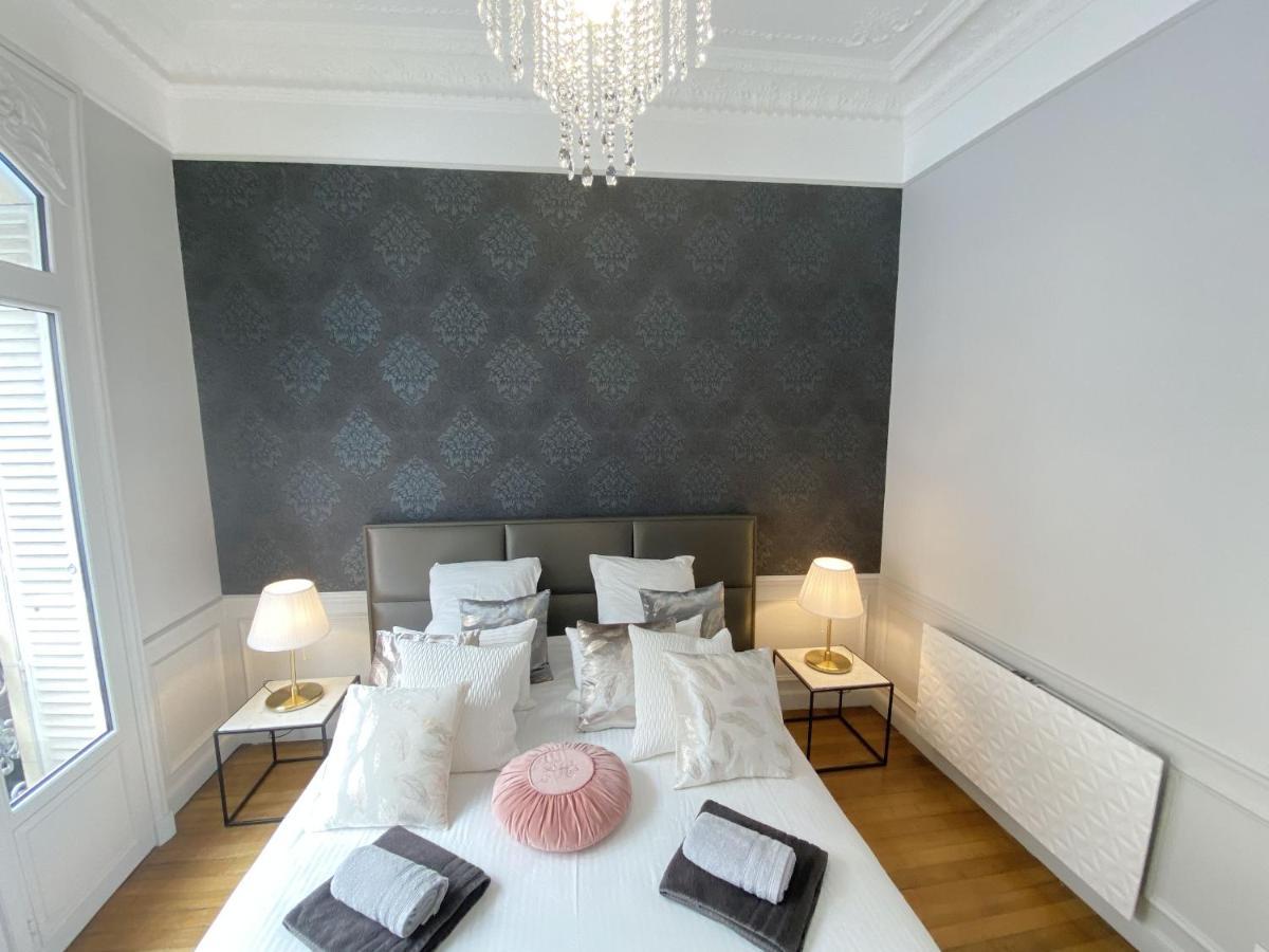 Le Clovis Suites Spa Sauna Reims Bagian luar foto